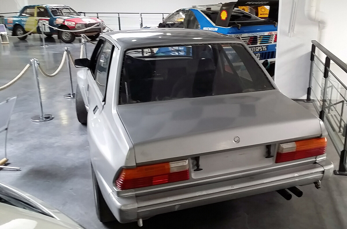 Peugeot305V6 (2)