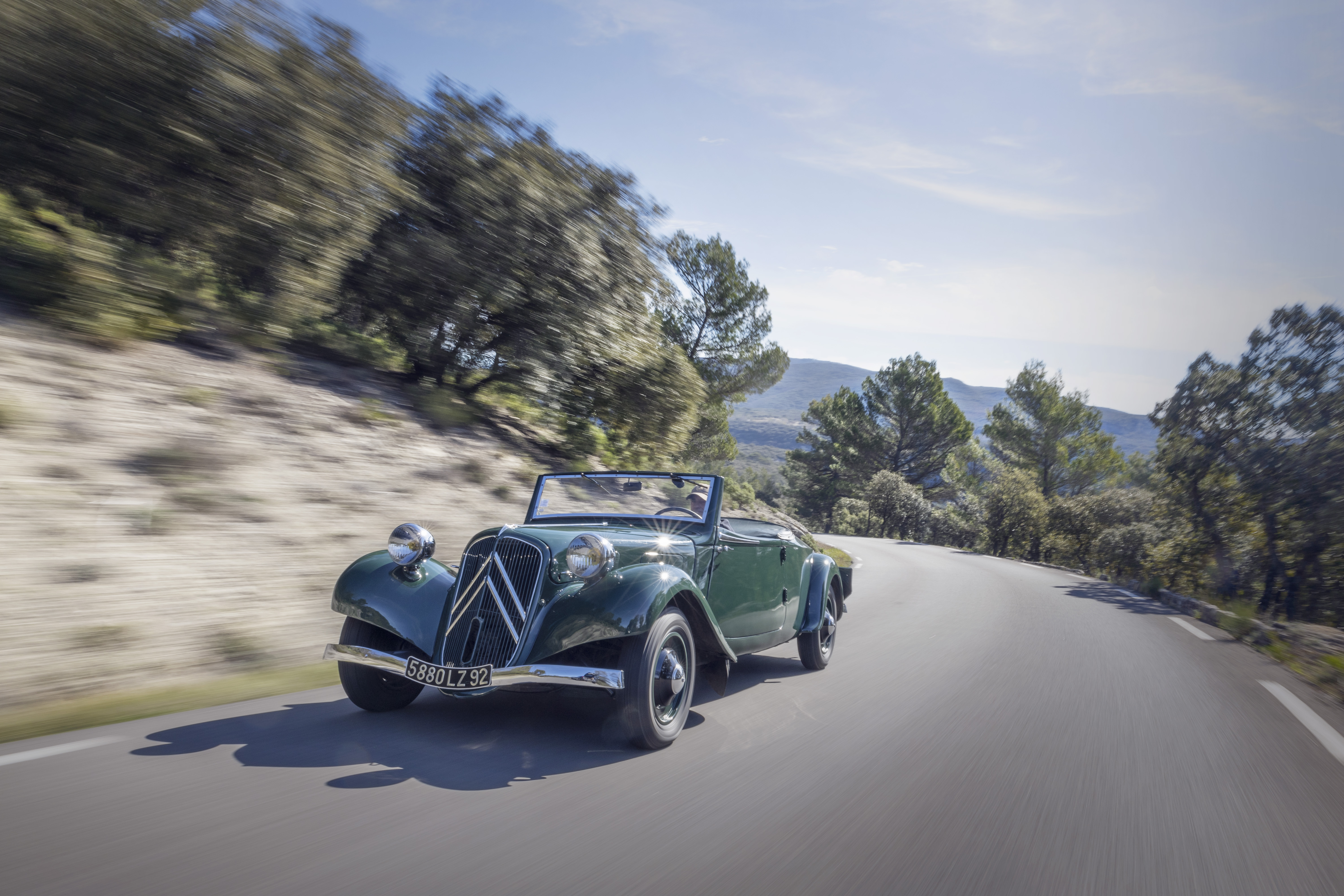 CITROËN CELEBRATES 90 YEARS OF THE TRACTION AVANT, AN ICONIC MODEL