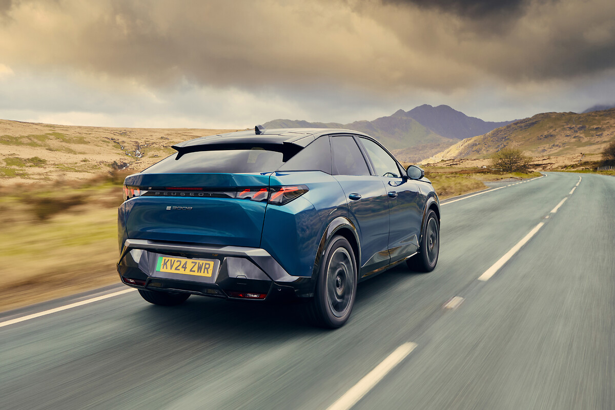 PEUGEOT_E3008_EXT_52