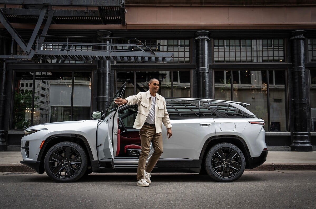 Wagoneer S Limited trim options