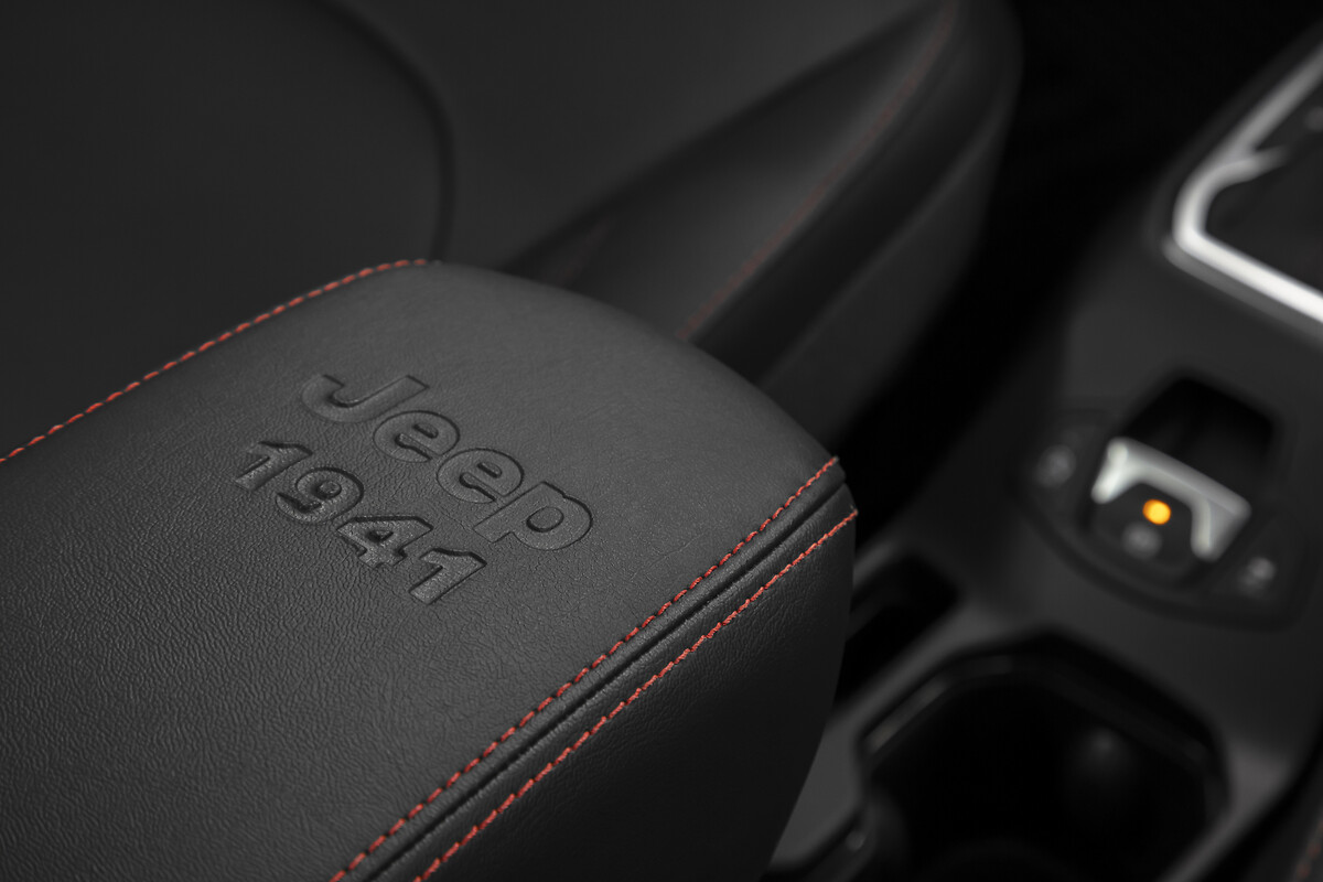 Jeep® celebra aniversário com grande feito Renegade ultrapassa meio milhão de unidades vendidas no Brasil (3)
