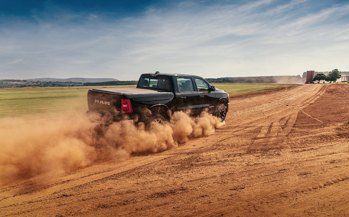 Ram 1500 Laramie NE(6)