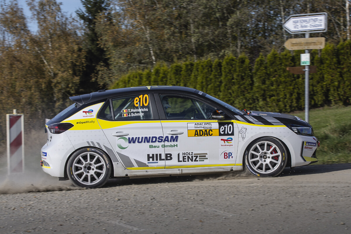 ADAC Opel Electric Rally Cup „powered by GSe“:  Sensation beim Saisonfinale in Niederbayern