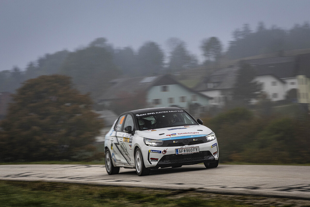 ADAC Opel Electric Rally Cup „powered by GSe“:  Sensation beim Saisonfinale in Niederbayern