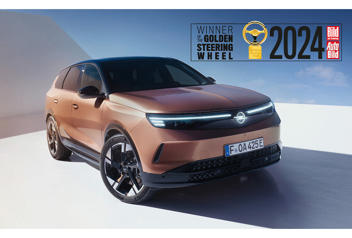 New Opel Grandland Wins ‘2024 Golden Steering Wheel’