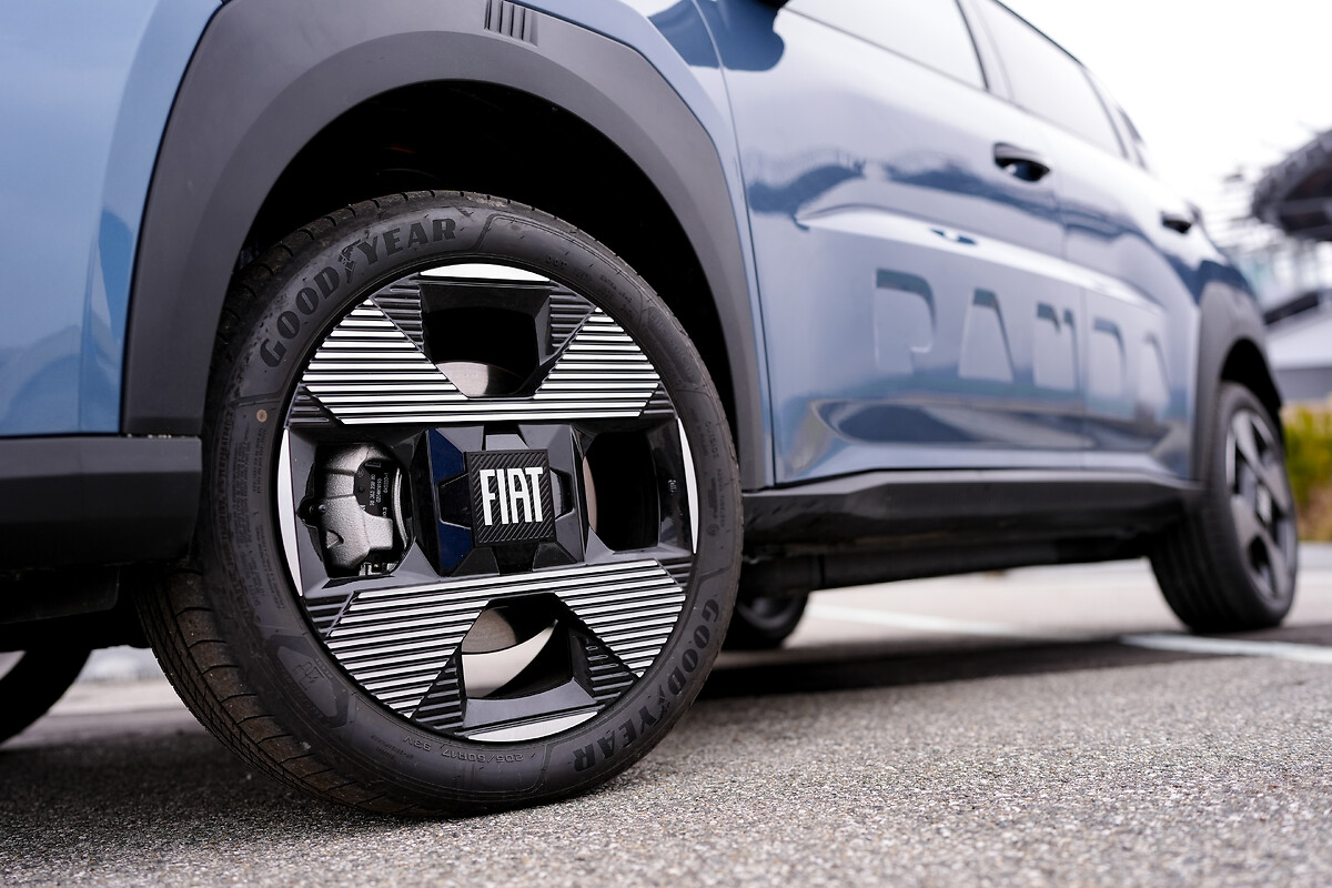 Fiat Panda Grande je späť! Elektrický pohon, praktický dizajn a množstvo prekvapení v jednom dostupnom balení.