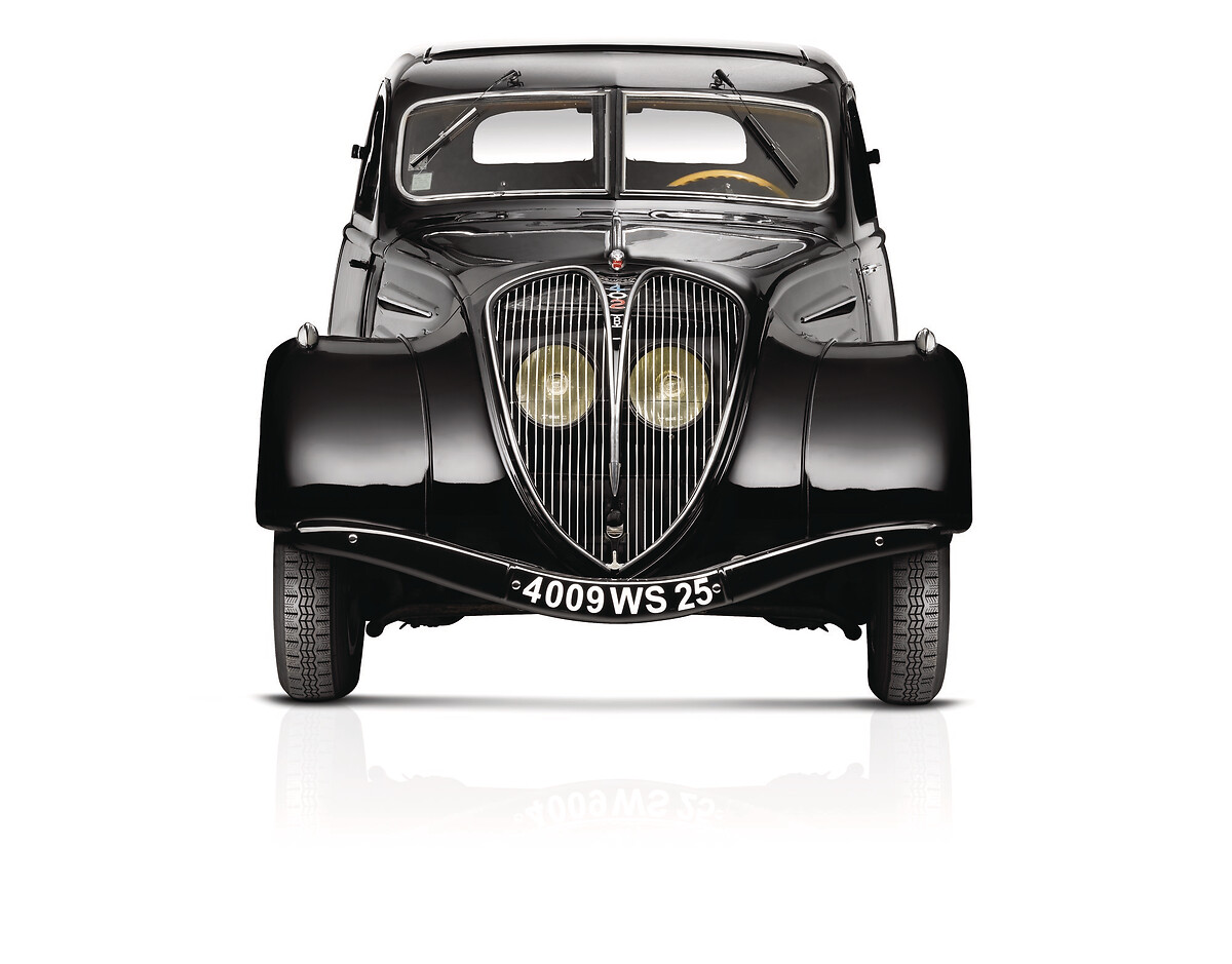 Peugeot_402aniversario_2
