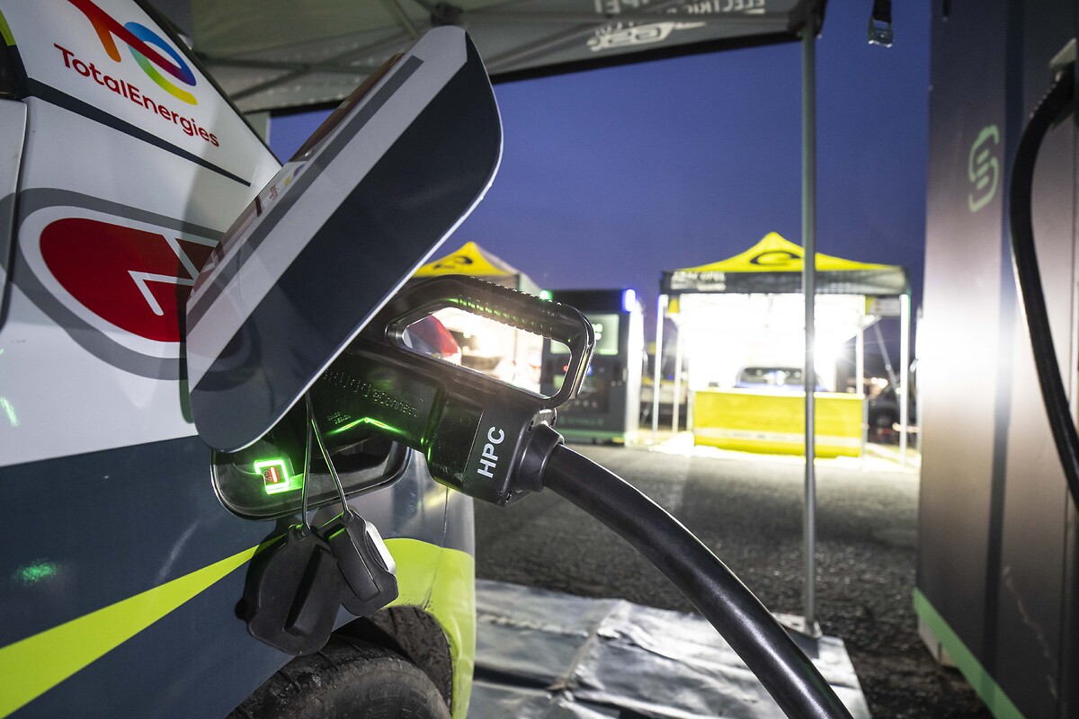 Innovativa: nuova infrastruttura di ricarica mobile per l'ADAC Opel Electric Rally Cup