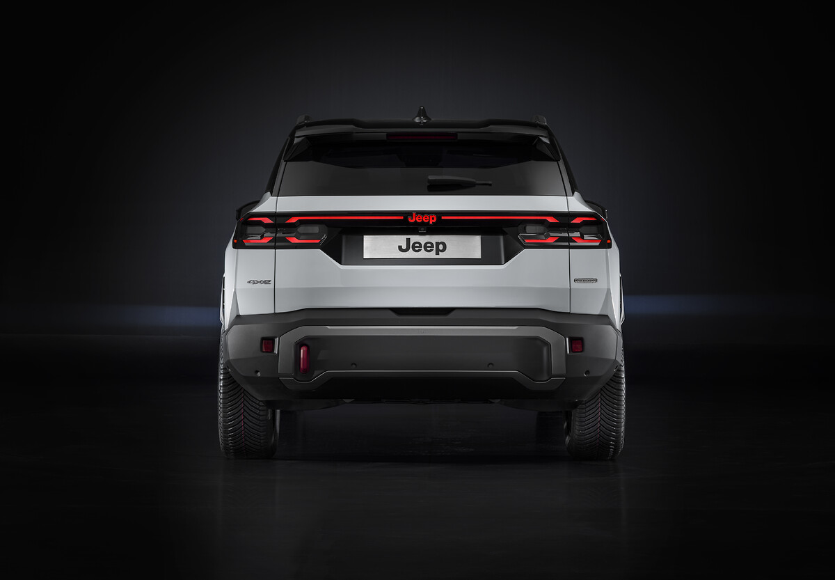 Diseño y tecnología Jeep Compass 2025 | EUROPA COCHE