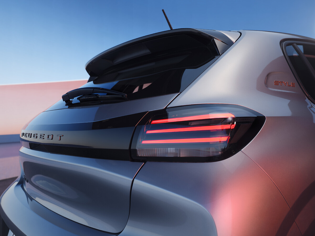 PEUGEOT_208_HYBRID_STYLE_ (3)