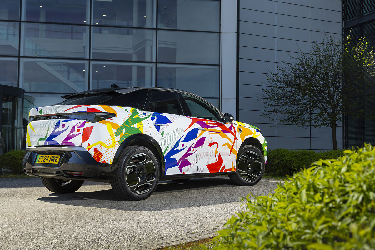 PEUGEOT_PRIDE_VEHICLES_2025_UK (15)