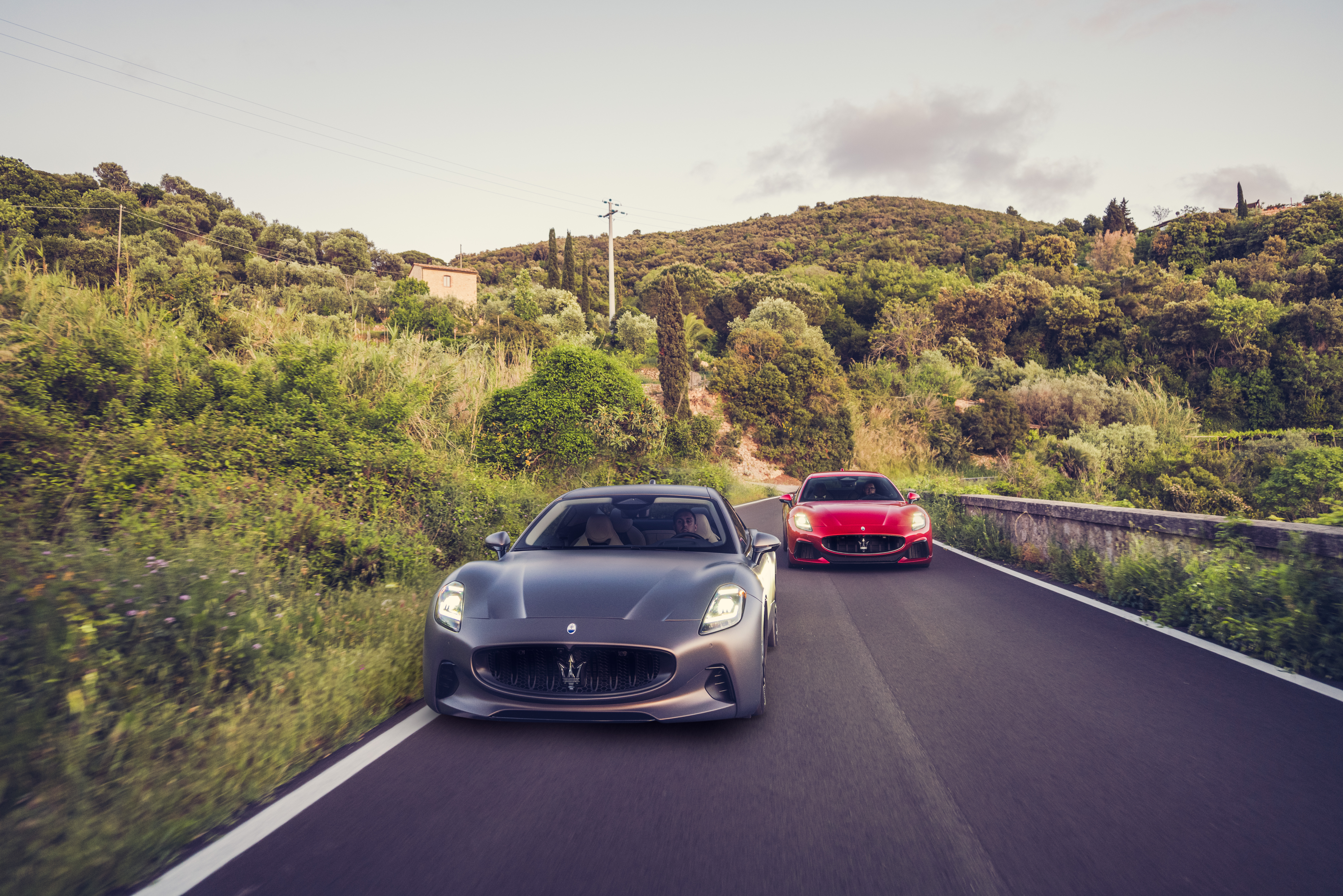 Maserati GranTurismo Trofeo and GranTurismo Folgore Win Car and Driver's  2025 Editors' Choice Awards | Maserati | Stellantis Media
