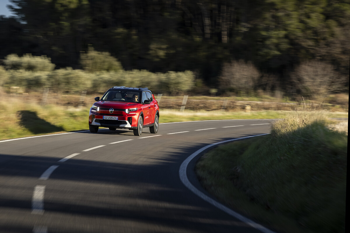 NEW_C3AIRCROSS_INT_EXT (5)