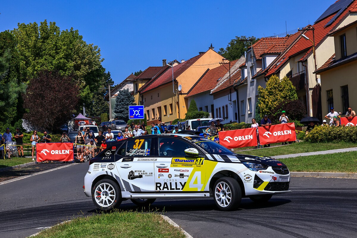 Opel conquista il Campionato Europeo Rally Junior con Calle Carlberg