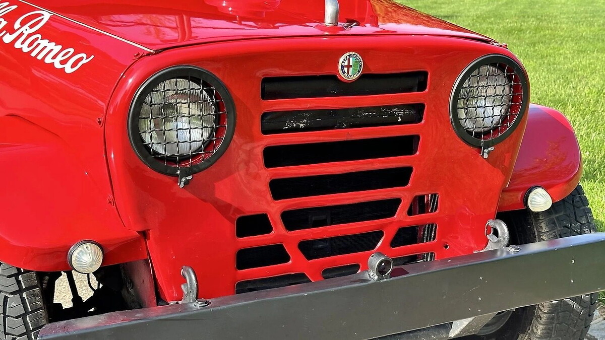 Alfa-ROmeo-1900M-_23-6863c4fd37376