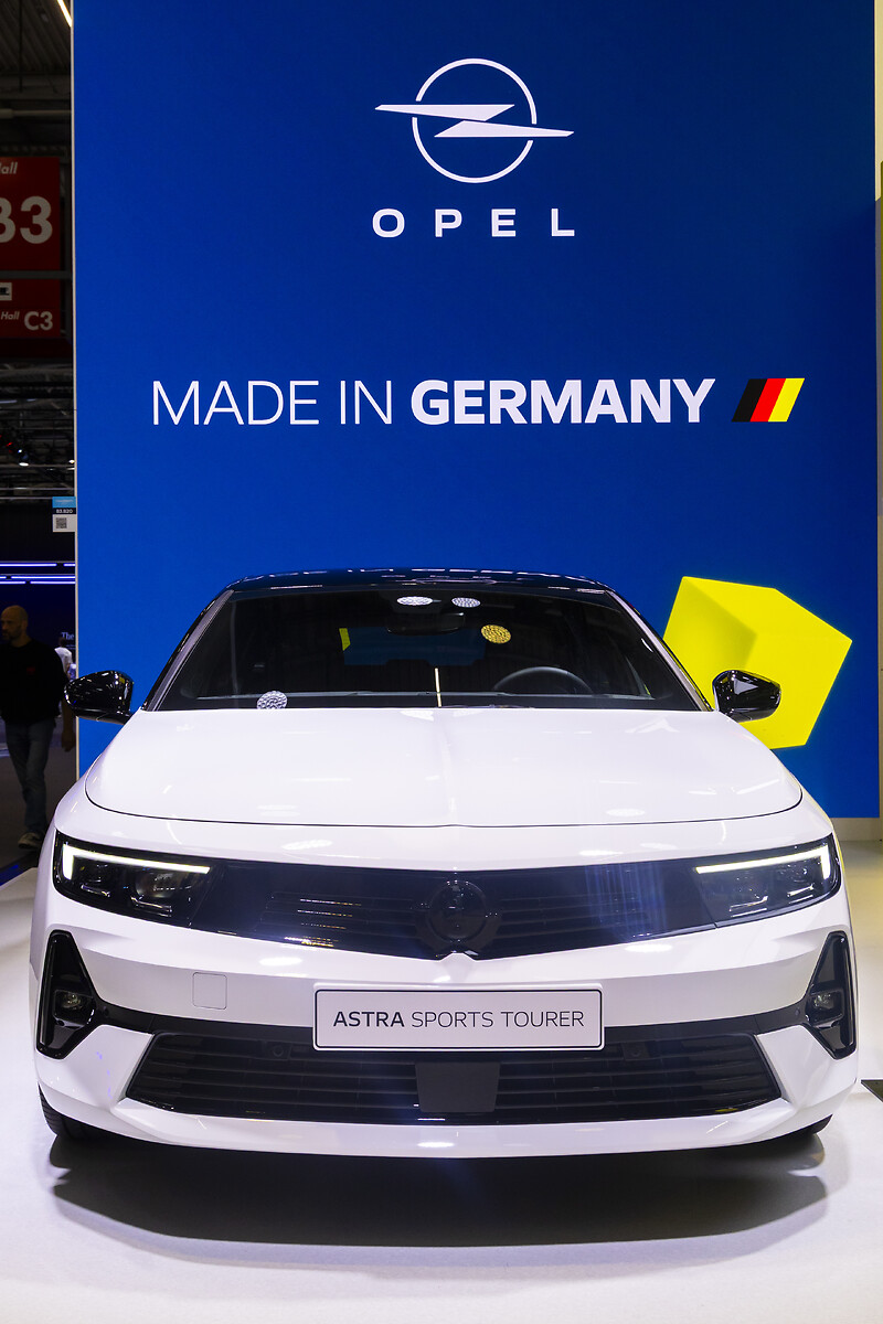 Opel Astra Sports Tourer Hybrid