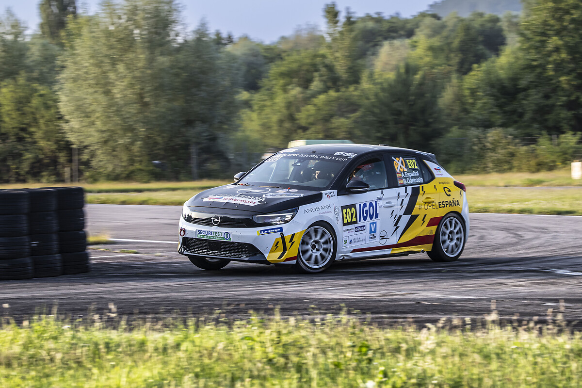 ADAC Opel Electric Rally Cup „powered by GSE“ vor richtungsweisendem Lauf im elektrischen Titelkampf