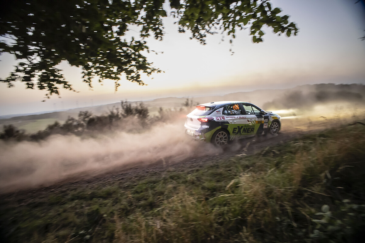 ADAC Opel Electric Rally Cup „powered by GSE“ vor richtungsweisendem Lauf im elektrischen Titelkampf