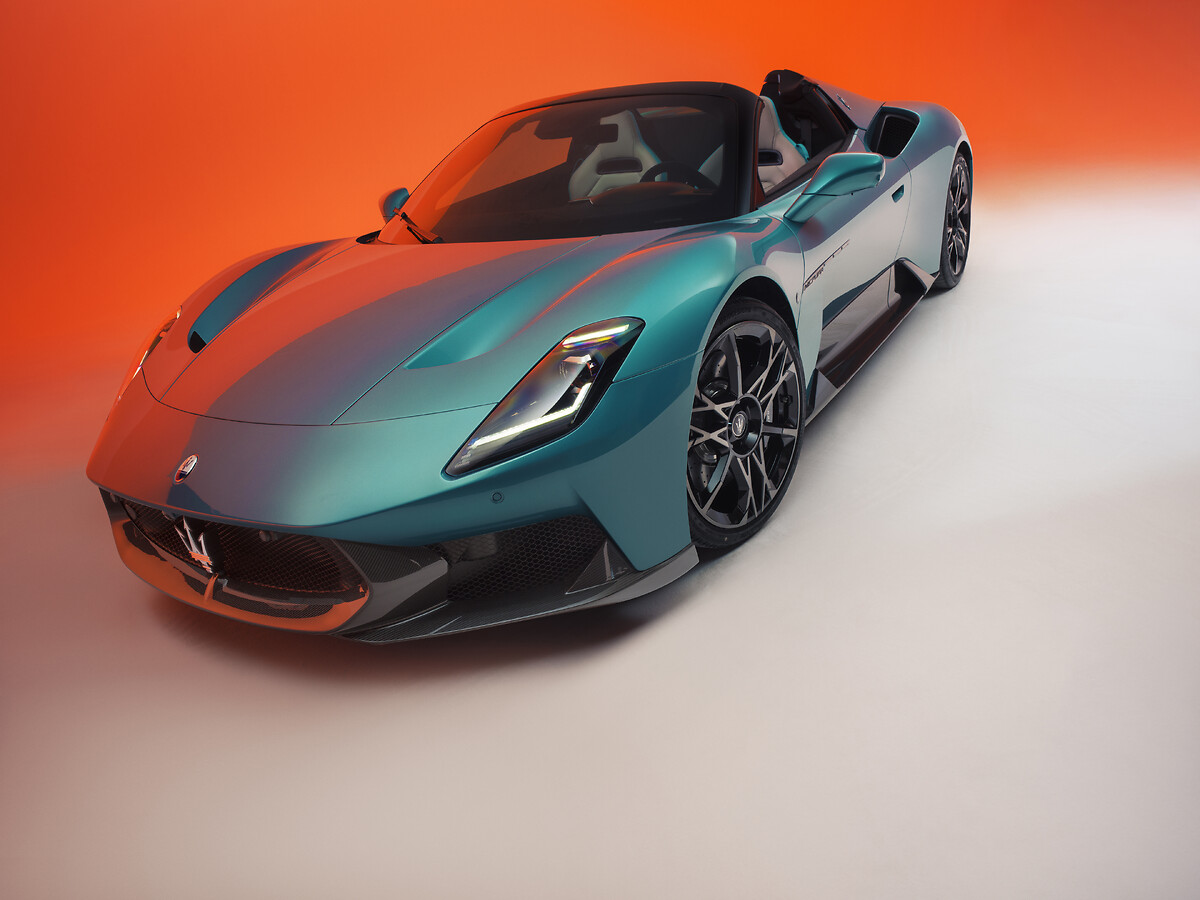 Maserati MCPURA: the essence of performance debuts at