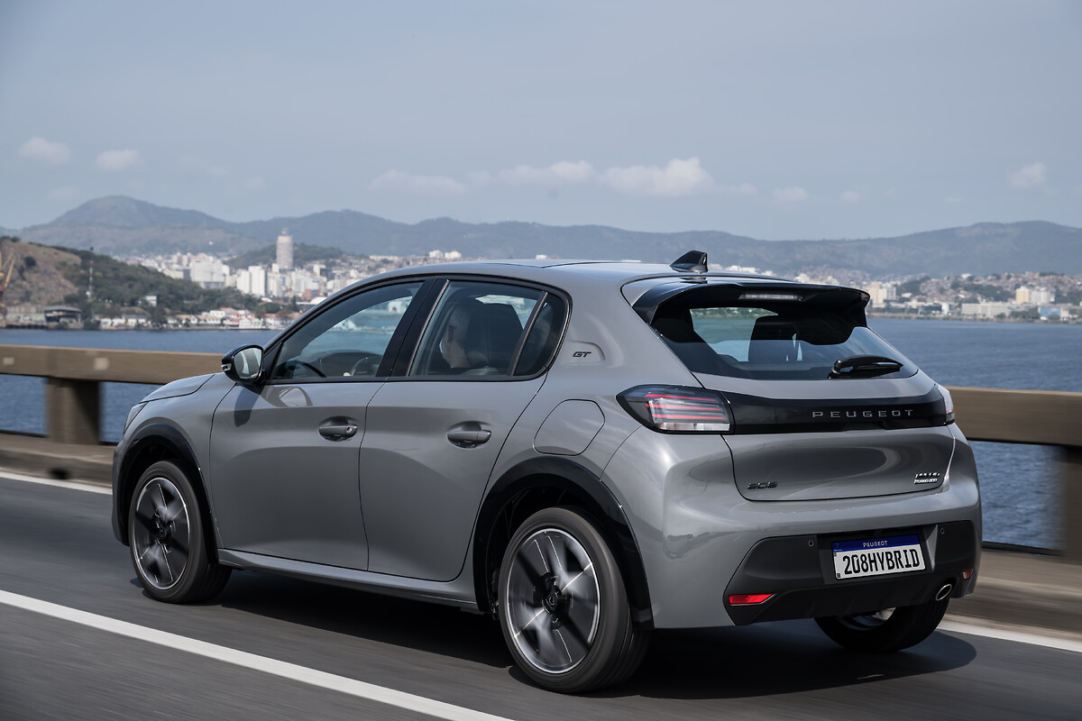 B 02 - Peugeot208-Credito-PedroBicudo04