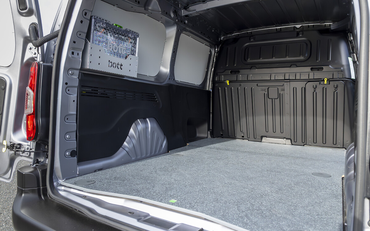 Opel Combo Electric: Compact Van Available With bott Conversion