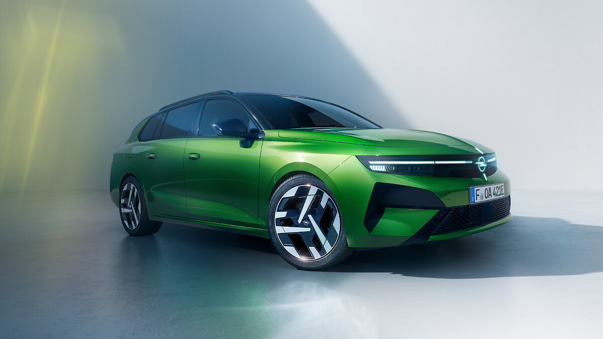 New Opel Astra Sports Tourer