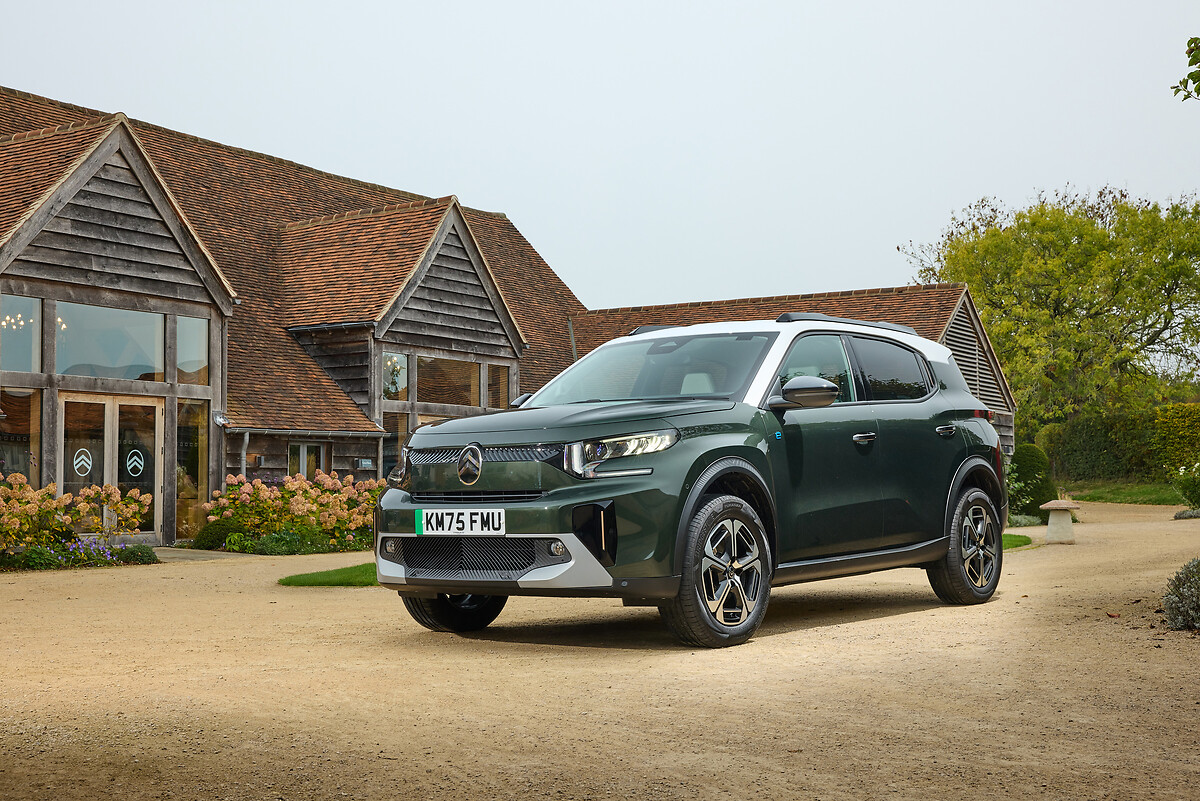 NEW_EC3_AIRCROSS_EXT_UK_202540