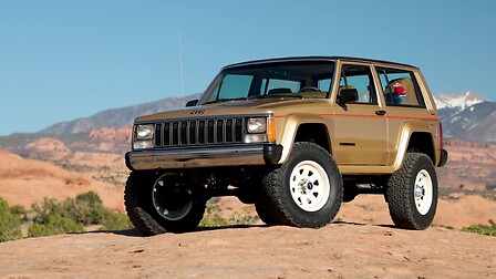 Jeep XJ Pioneer Concept restomod 1986 Cherokee at Easter Jeep Safari 2026