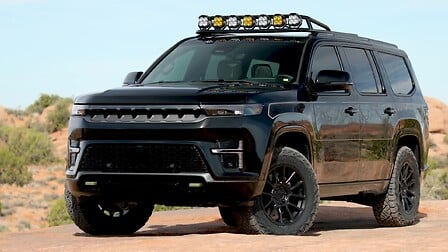 Jeep Grand Wagoneer Commander Concept off-road build