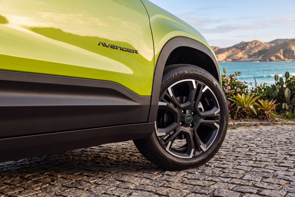 Novo Jeep Avenger 6