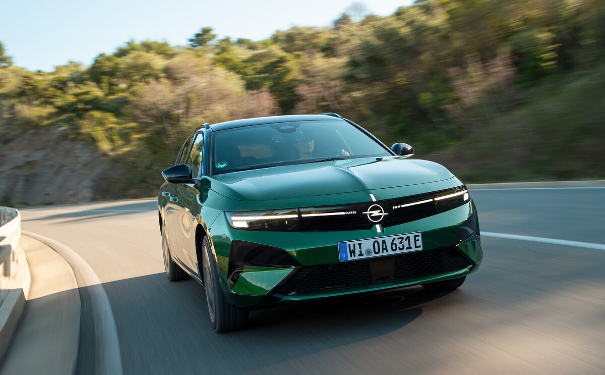 Opel Astra Sports Tourer Electric
