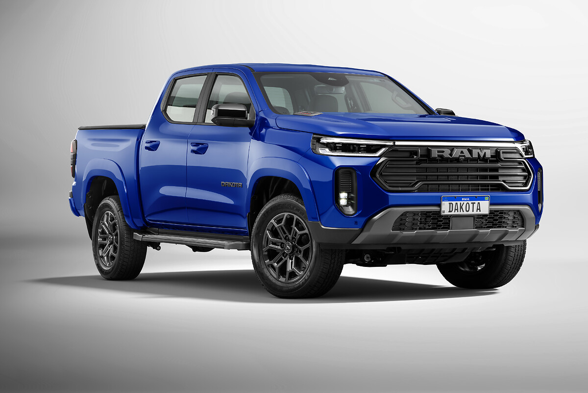 Ram inicia vendas da Dakota Laramie Night Edition
