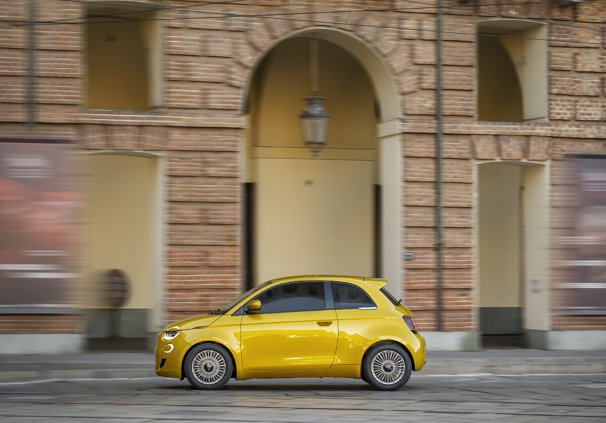 Fiat500Hybrid5