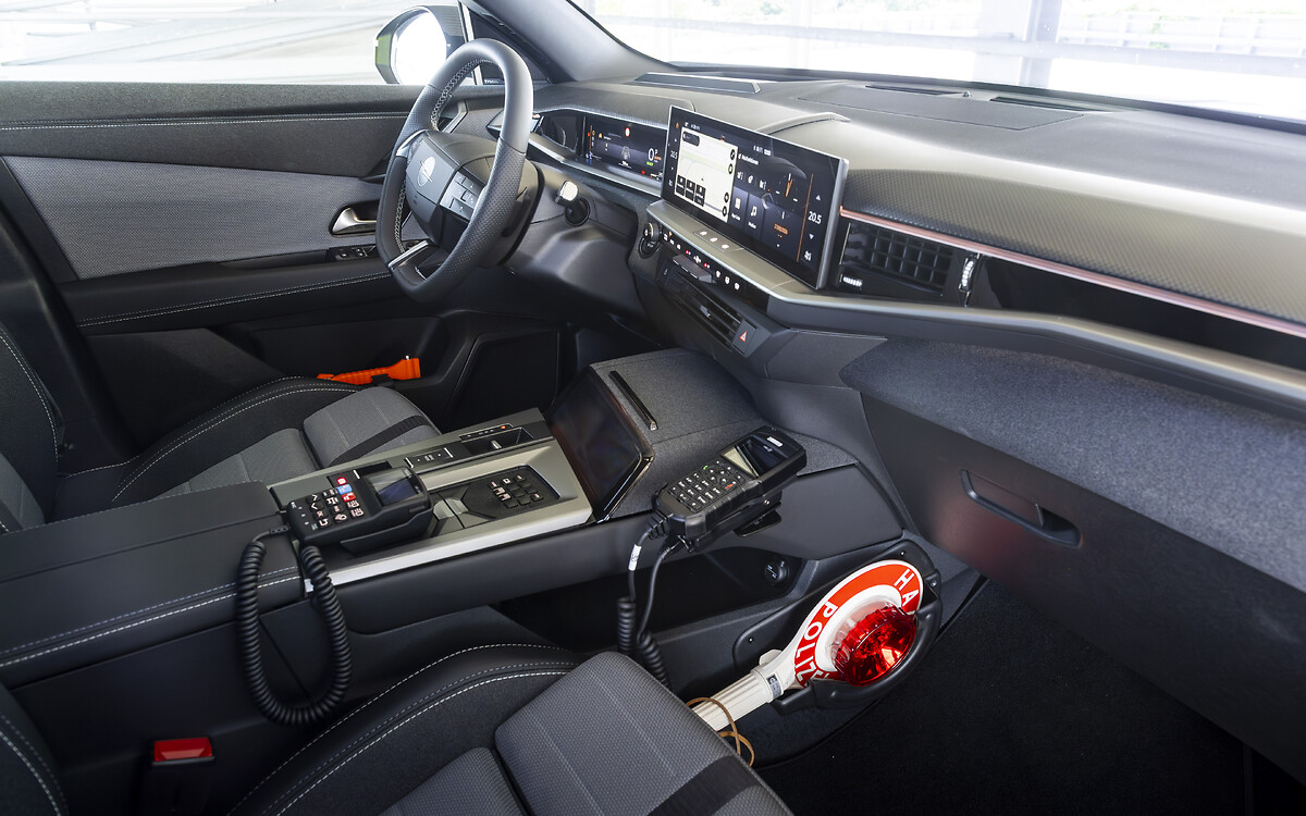 Policing the Streets: On Patrol with the Opel Grandland