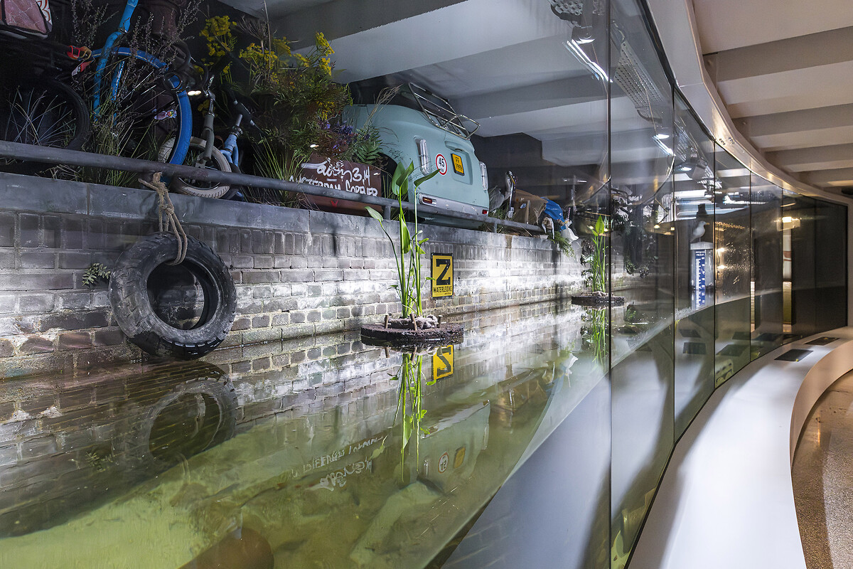 01-FIAT-Topolino-in-het-nieuwe-ARTIS-Aquarium
