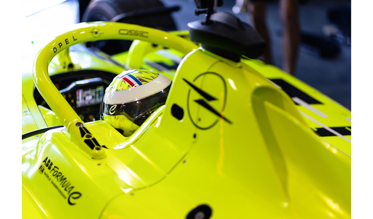 Théo Pourchaire, Opel GSE Formula E Team driver, Formula E, Test Almeria (ES)
