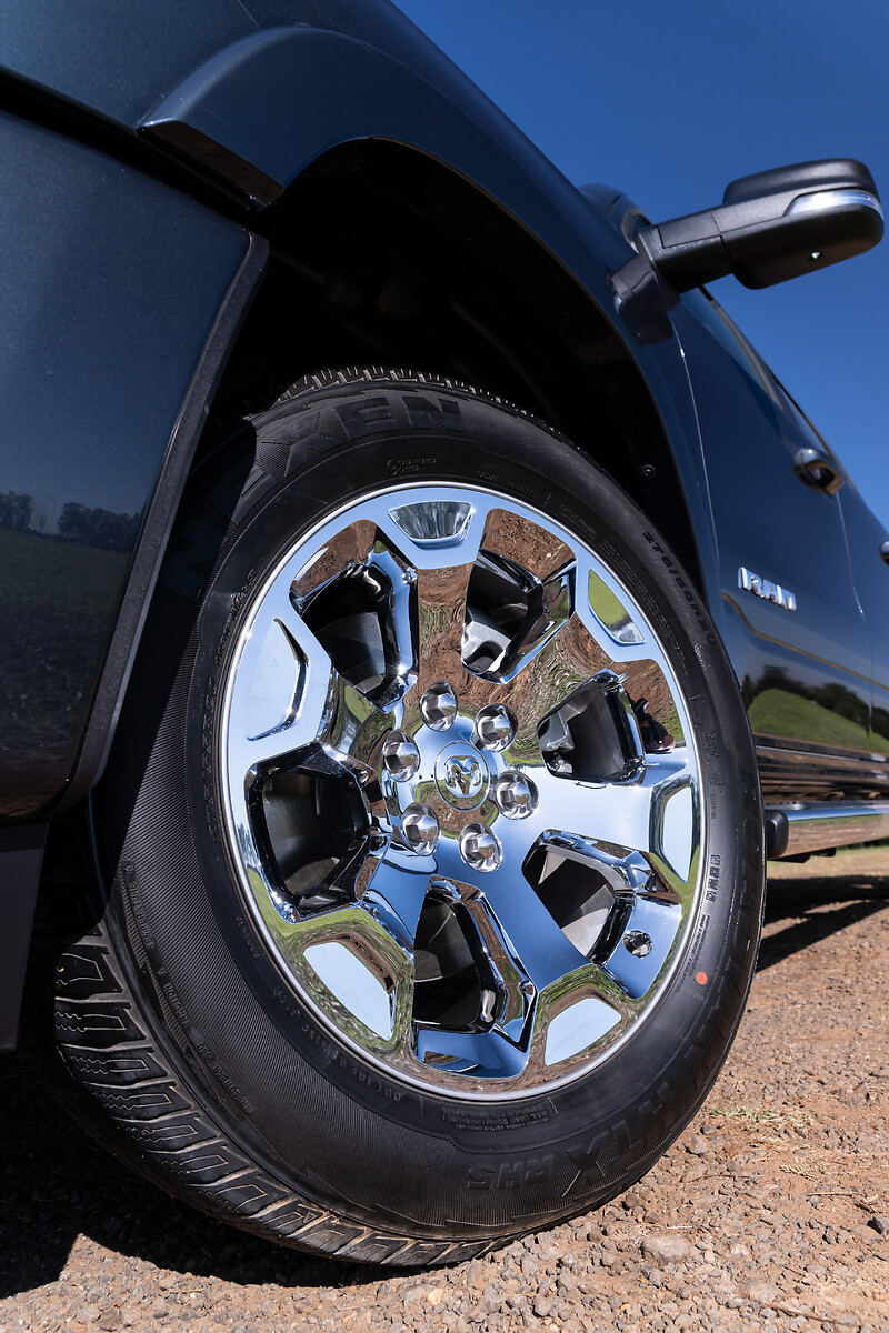 Nova Ram 1500 Big Horn (6).jpg