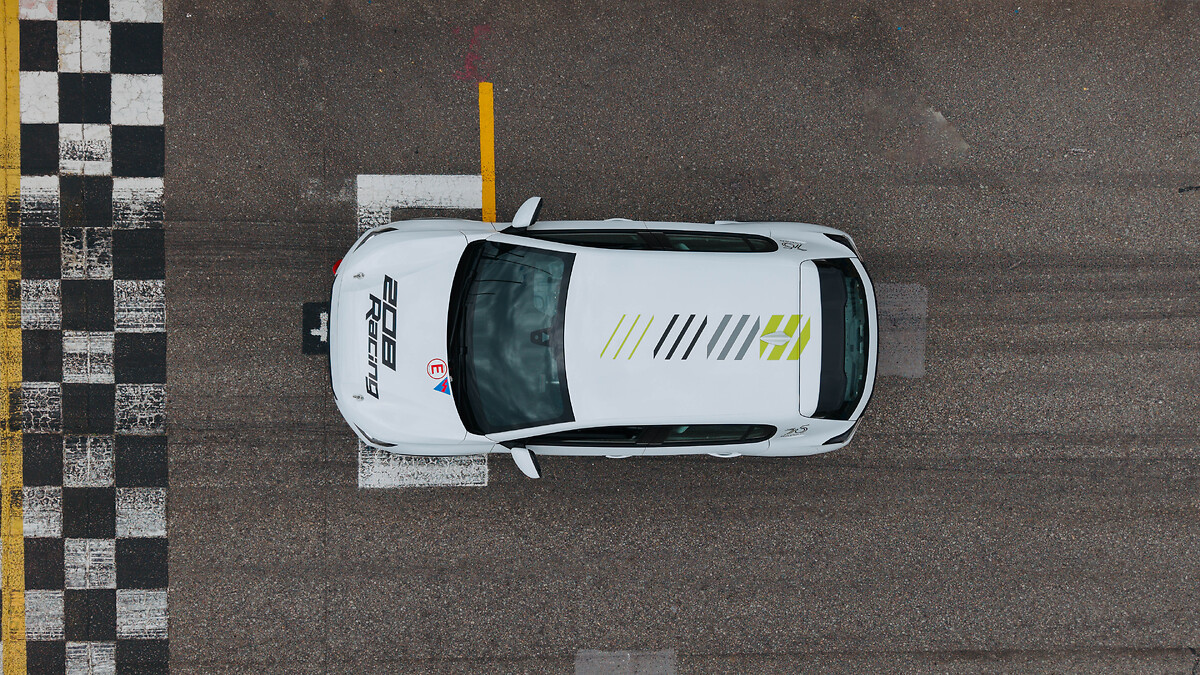 002_ Peugeot