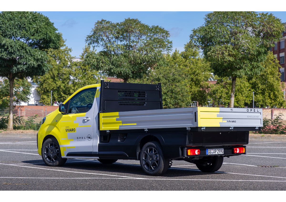 Opel Vivaro  Flatbed
