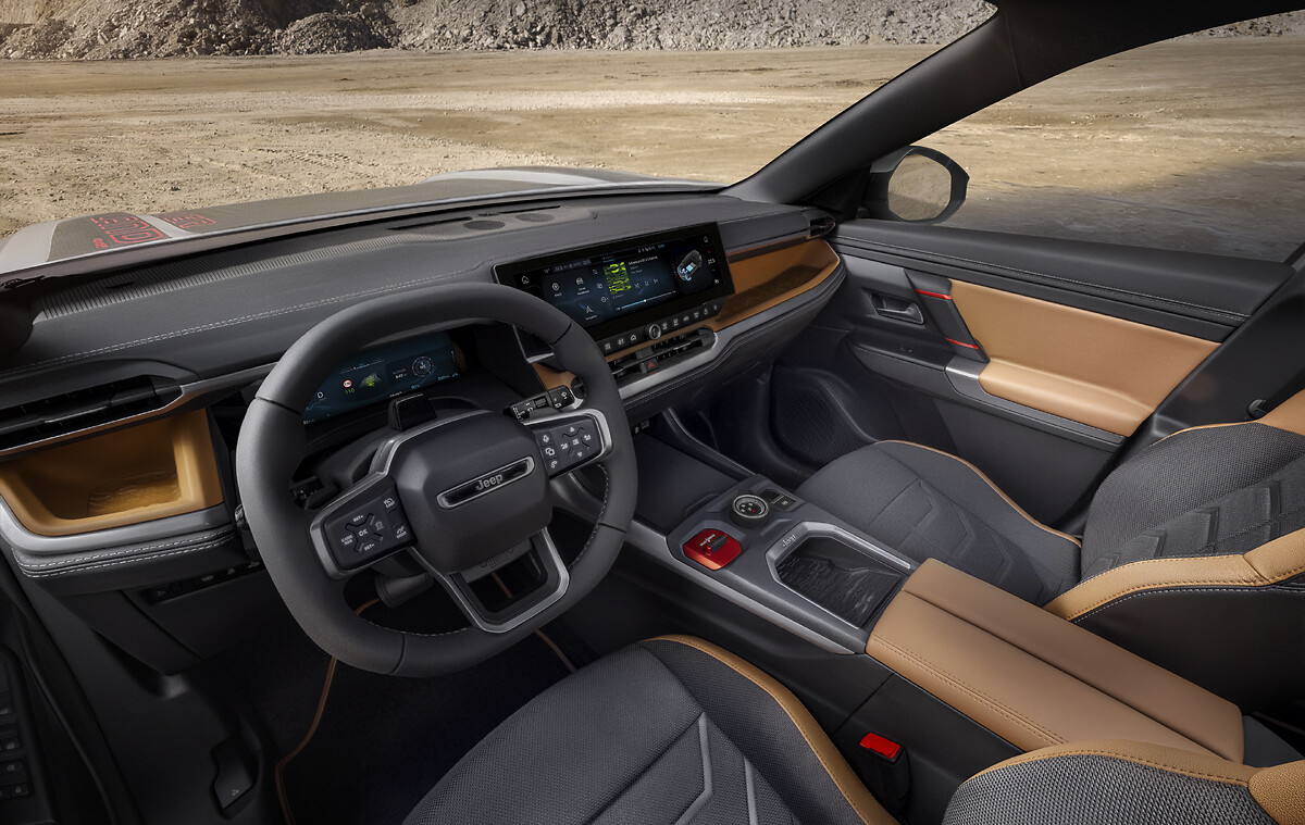 new-compass-4xe-7
