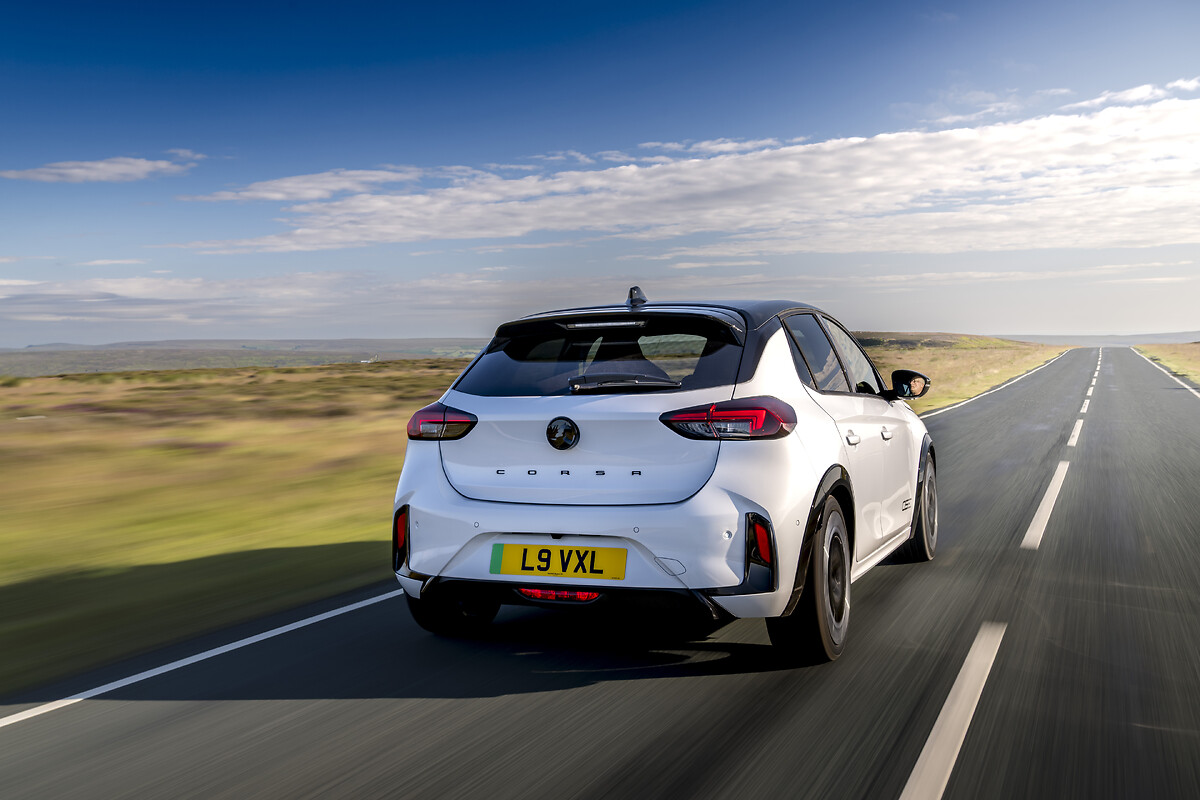 vauxhall-corsa-gse-dynamic-11