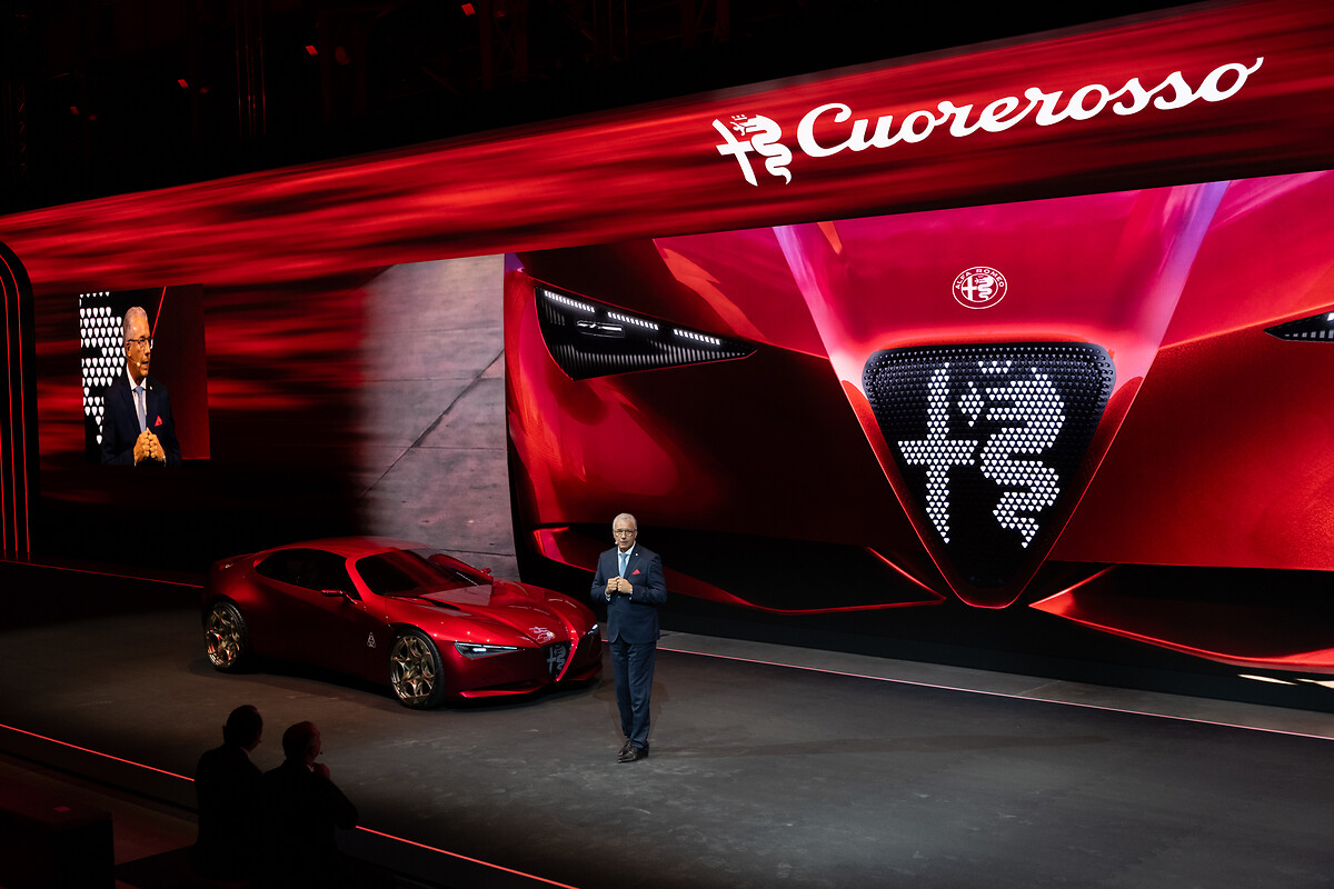 Alfa romeo cuorerosso_la noche anterior