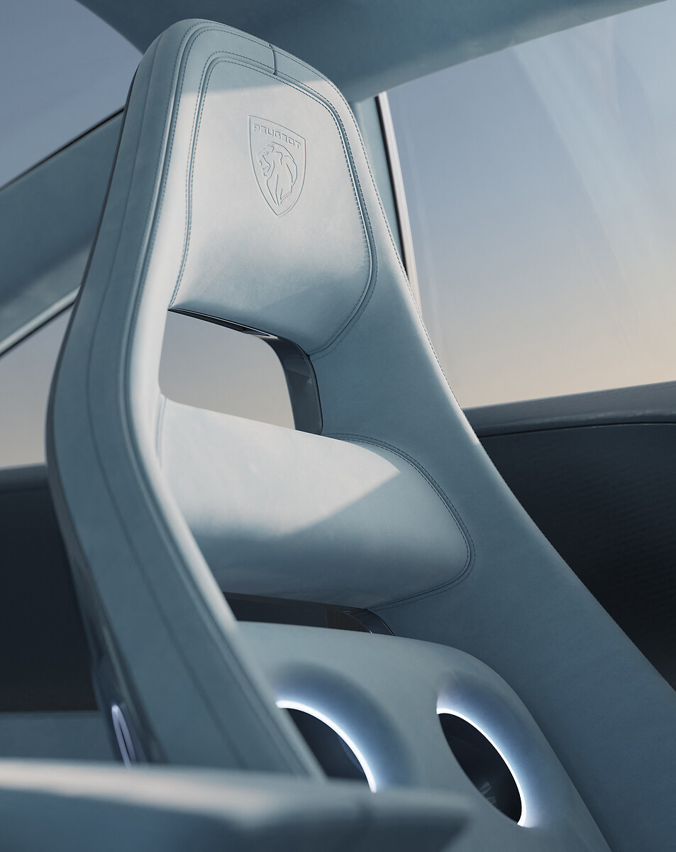 Peugeot_vision_rcz_2610styp_453_fr_4-5
