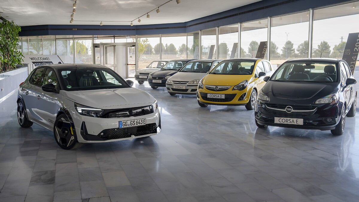 Electric Hot Hatch, City Car, Long-distance Cruiser: From Zaragoza to Paris in the New Opel Corsa GSE